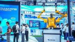 上海AI教育终端可及时批改功课、对性